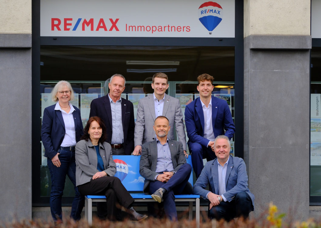 Immobilien-remax-brugg-team_2.jpg